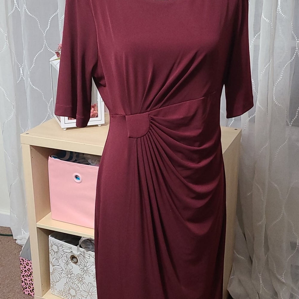Dress - Picture 2 of 6